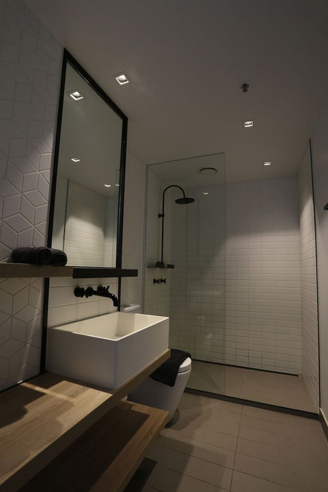 ReadySet Apartments At Stadium - Queensland Tourism 4