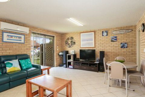 Tee Jays Sawtell NSW - QLD Tourism 0