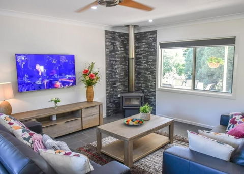 Yungaburra  Lodge - Queensland Tourism 6