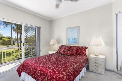 Solitaire 1 Sawtell NSW - QLD Tourism 2