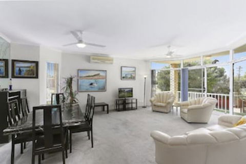 Solitaire 1 Sawtell NSW - QLD Tourism 0