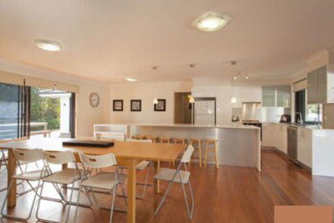 Hibiscus House Sawtell NSW - QLD Tourism 0