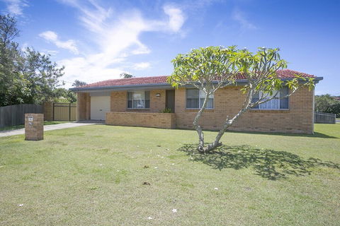 Robys Retreat Sawtell NSW - QLD Tourism 5