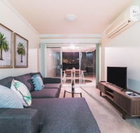 Absolute Riverfront One Bedroom Apartment - Queensland Tourism