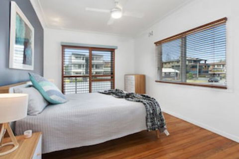 BEACH HOUSE On PEARL - Queensland Tourism 0