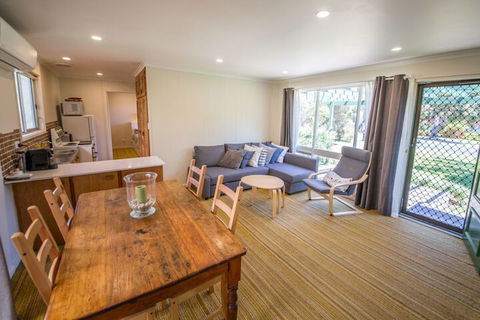 17 Broadbeach Drive - QLD Tourism 1