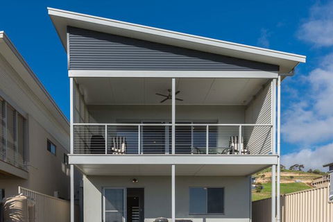 Time Away 50 Turnberry Drive - QLD Tourism 3