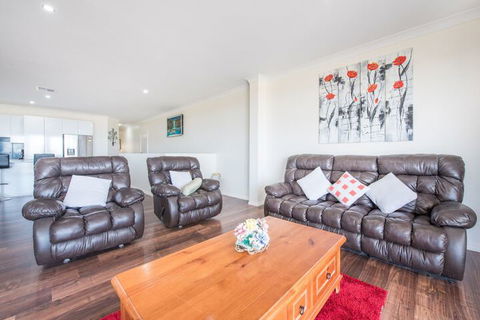 The Oasis 6 Turnberry Drive - QLD Tourism 7