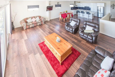 The Oasis 6 Turnberry Drive - QLD Tourism 6