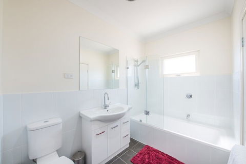 The Oasis 6 Turnberry Drive - QLD Tourism 3