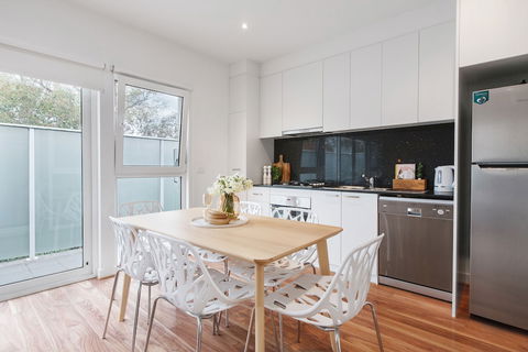Heart Of Highett Apartment By Ready Set Host - QLD Tourism 2