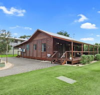 The Log Cabin 47 Jetty Road - QLD Tourism