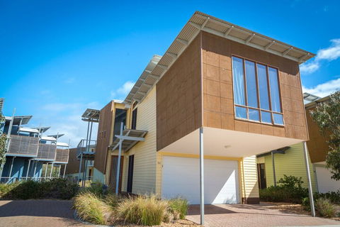South Shores Yellowfin Villa 95 South Shores Normanville - QLD Tourism 2
