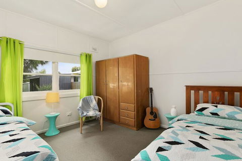 Vintage Sunrise PET Friendly - Queensland Tourism 1