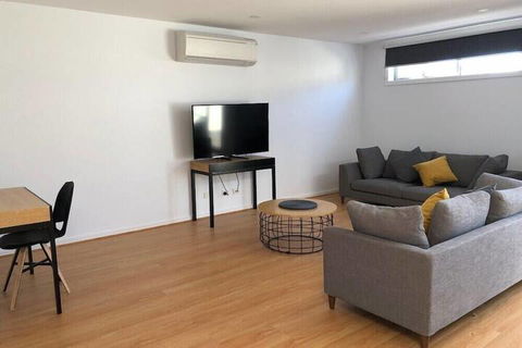 Phillip Island Townhouses - Queensland Tourism 6
