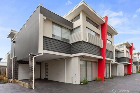 Phillip Island Townhouses - Queensland Tourism 1