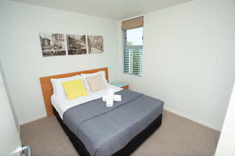 Wings Private Apartments - Queensland Tourism 6