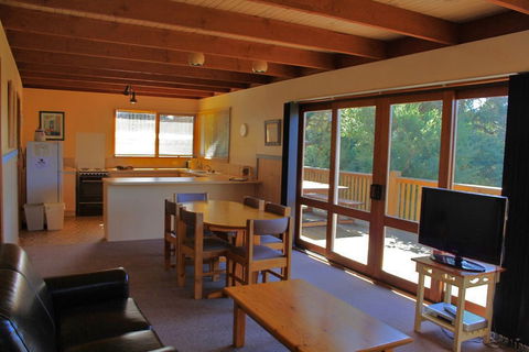 Bayplay Beach Accommodation - 2 Locations - Queensland Tourism 5