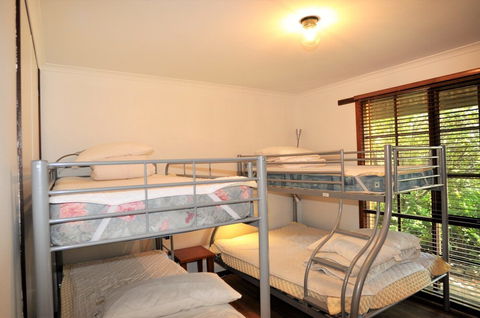 Palm Waters 4 PET Friendly - Queensland Tourism 5