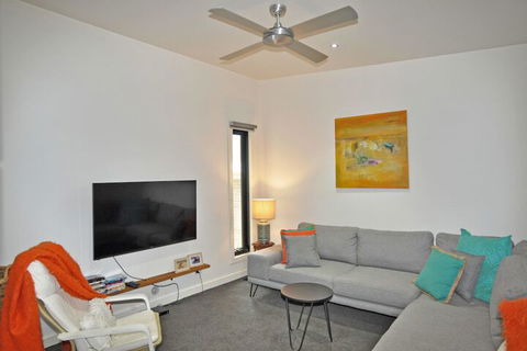 Luxury By THE SEA Close TO THE Beach - QLD Tourism 5