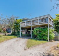 Inverloch Beach HUT Close TO Beach  Shops - QLD Tourism