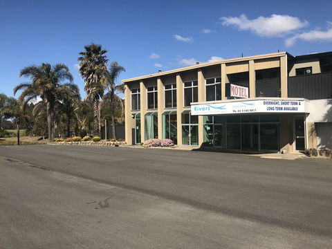 Rivers Apartments & Motel Sale Gippsland - QLD Tourism 6