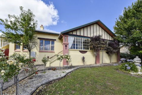 Wyatt Guest House - Queensland Tourism 0