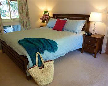 Australian Home Away At Eltham Venn Cottage - QLD Tourism 4