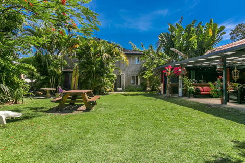 Jaspers Apartments - QLD Tourism 5