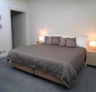 Launceston Waterfront Apartments - Queensland Tourism