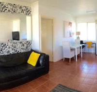 Luna Apartments - QLD Tourism
