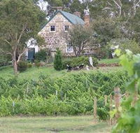 Craigie Knowe Cottage  Vineyard - QLD Tourism