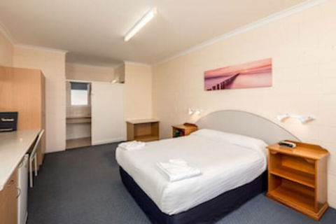 Blue Seas Motel - Queensland Tourism 0