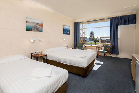 Blue Seas Motel - Queensland Tourism 7