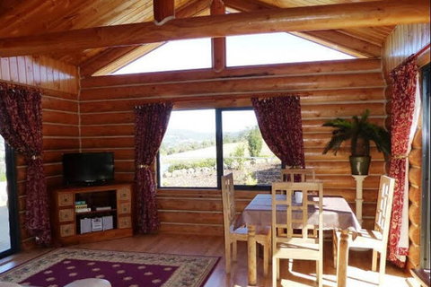 Windermere Cabins - QLD Tourism 6