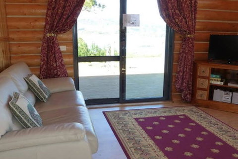 Windermere Cabins - QLD Tourism 4