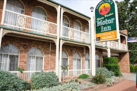 Hamilton's Henry Parkes Motor Inn, Parkes - QLD Tourism 0