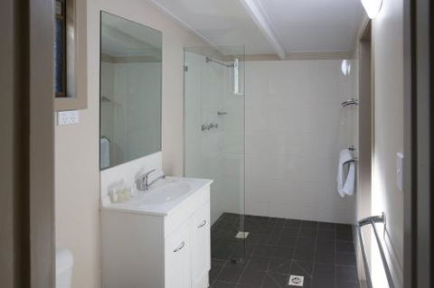 Cool Waters Holiday Park - QLD Tourism 3