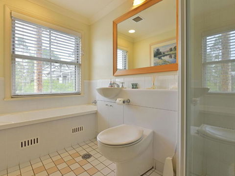 Villa 2br Provence Resort Condo Located Within Cypress Lakes Resort (nothing Is More Central) - Queensland Tourism 1