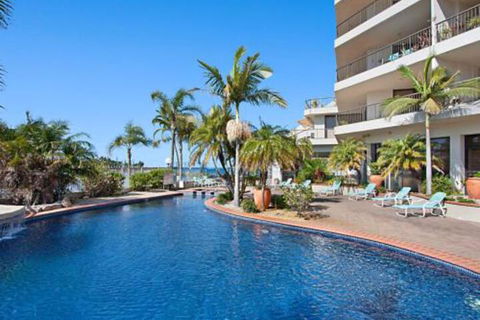 Seascape Unit 1402 Great Location & Amazing Water Views - QLD Tourism 5