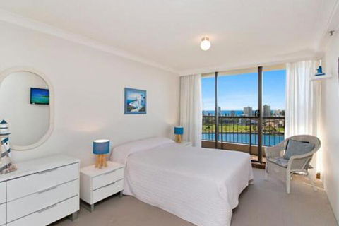 Seascape Unit 1402 Great Location & Amazing Water Views - QLD Tourism 6