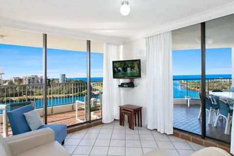 Seascape Unit 1402 Great Location & Amazing Water Views - QLD Tourism 3