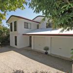 8 Springfield Avenue Pet Friendly Linen Included - Queensland Tourism 0