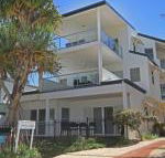 Unit 2 Beach Gallery 9 Andrew Street Point Arkwright 500 BOND LINEN SUPPLIED - Queensland Tourism