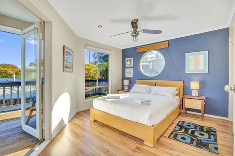 All Decked Out - Queensland Tourism 1