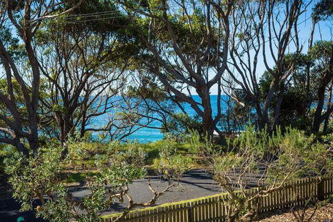 Magical Mystery Bay Road - QLD Tourism 4