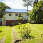 Pet Friendly Beach Cottage At Ballingalla - QLD Tourism 0