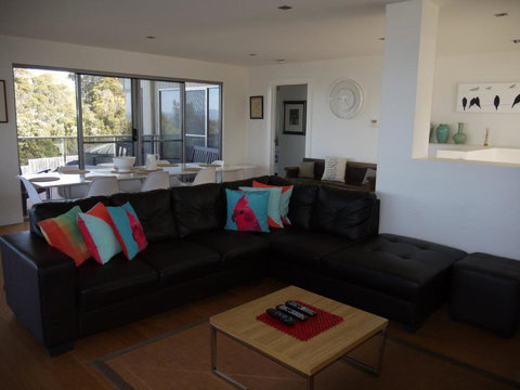 Spectacular Holiday Living - QLD Tourism 1