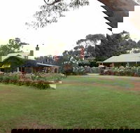 Barristers Block Vigneron Villa - Queensland Tourism