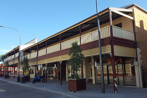 Balcony On Sixth Lodge - Queensland Tourism 1